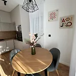 Go By Olympic Gardens Apartman *