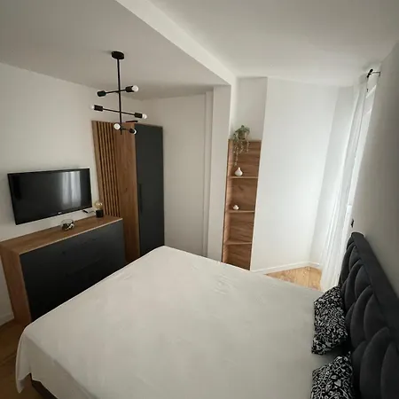 Go By Olympic Gardens * Jahorina