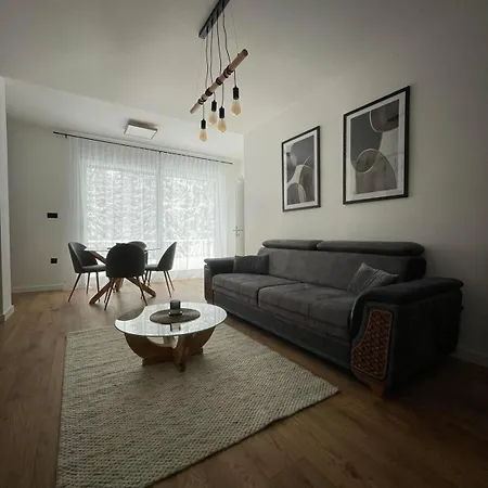 Apartman Go By Olympic Gardens