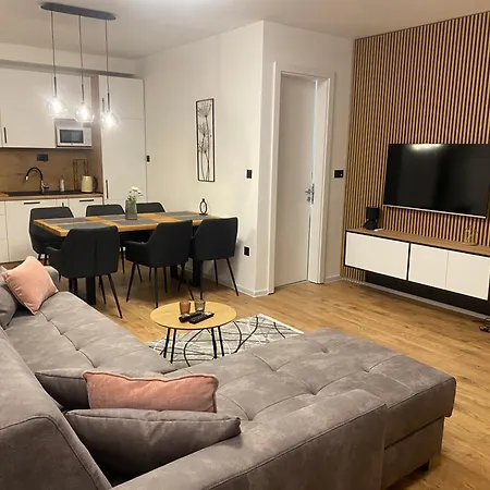 Go By Olympic Gardens Jahorina