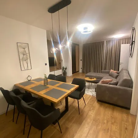 Go By Olympic Gardens Apartman