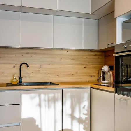 Go By Olympic Gardens Jahorina