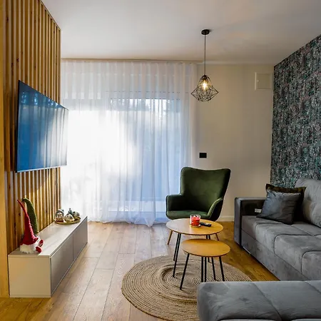 Apartman Go By Olympic Gardens *