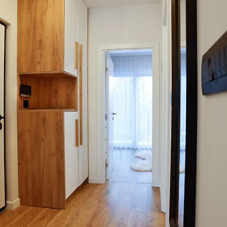 Apartment Go By Olympic Gardens *